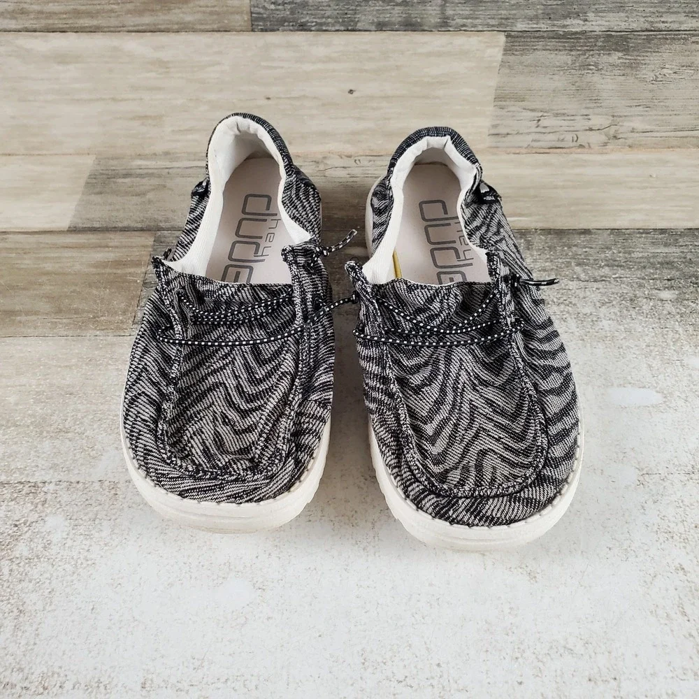 Heydude Wally Boys Shoes Sz 3 Comfort Gray Woven Zebra Low Top Slip On Moc Toe